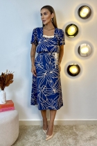 Saia Midi com Estampa Folhagem e Detalhe em Cordão - Azul Marinho